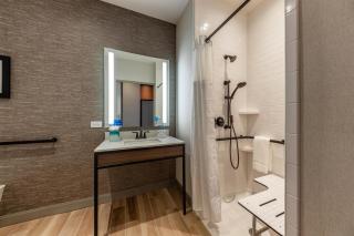 Hilton Garden Inn- Chicago Central Loop - 4