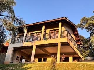 Casa na montanha com bela vista e pôr do sol - 0