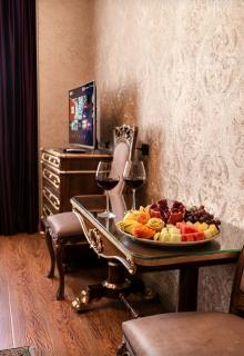 West inn Luxury Hotel - 2