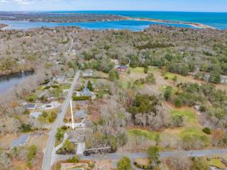 Cape Cod Getaway | Golf Views, Dog-Friendly Beach Nearby - 6