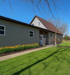 Hot Tub! Golfing, Hiking, Kayaking, Beach Pass! - 8