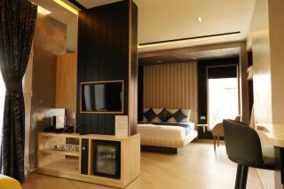 Vila One Beach Hotel - 8