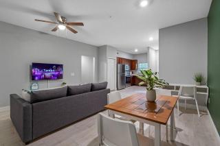 Newly Built Condo: 2BD/2BA Centrally located | TPA - 8