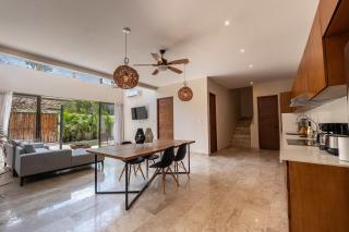 Contemporary 2BR Villa with Rooftop Lounge & Pool - 7