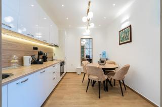 Horizon Apartments - 1