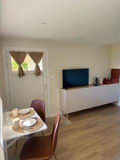 Chambre et salle de bain avec son entrée privative - 8