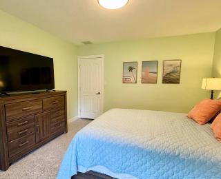 Large home close to downtown Sanford & Lake Monroe - 4