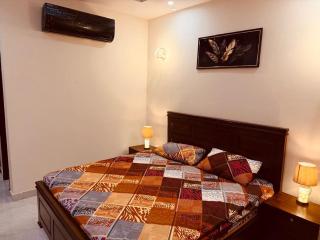 2 bedroom luxurious apartment - 4