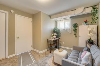 12 Mi to Nat'l Mall: Cozy Apt w/ Shared Patio - 5