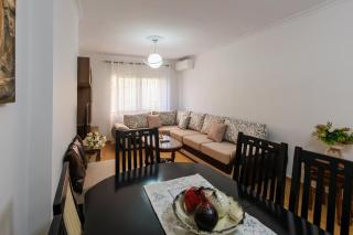 Tirana's Heart Apartment - 6