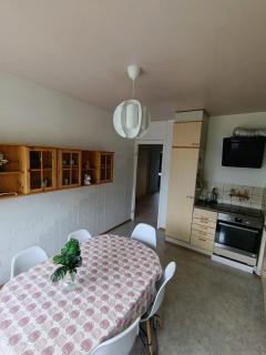 Kolmio Väinöläntie 6 - 8