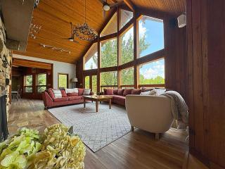 Grace Woods - Lakefront Retreat -2 Homes - Sauna - Private 40-Acre - 7