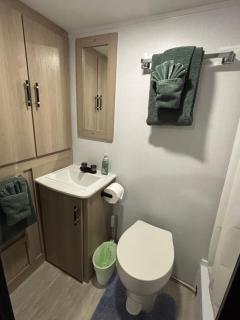 Cozy Private RV Near Universal Studios - Easy Check-in - 6