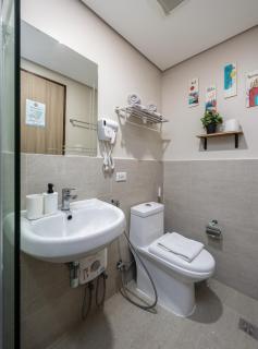 J&G Homestay near Cebu IT Park - Gym, Pool, Sauna - 2