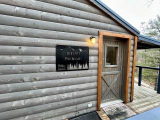 Hikers Midnight - Quiet RRG Cabin - WiFi -Perfect Location - ECO Friendly - 3