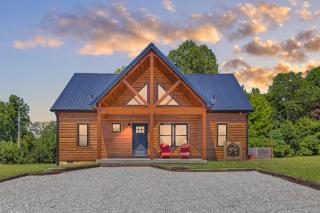 Hilltop Hideaway-NaturalBridge2m-Modern-HotTub - 6