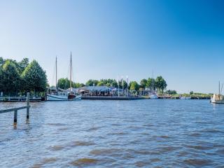 Luxurious detached water villa with jetty - 6