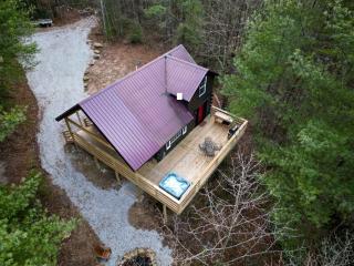 Hummingbird Hollow - Private Forest Retreat - 2