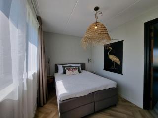 Water Villa in Balk by Frisian Lakes - 4