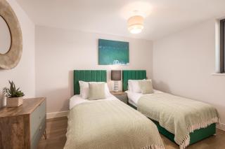 Luxury Sea View Apartments in Bude with Garden, Sleep 6 - 2