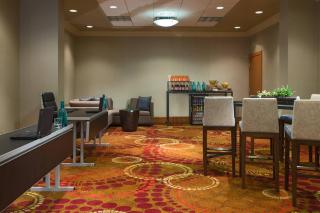 Calgary Marriott Downtown Hotel - 3