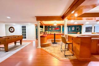 White Mountain Retreat with Theater, Fire Pit, Game Room and River Access - 9