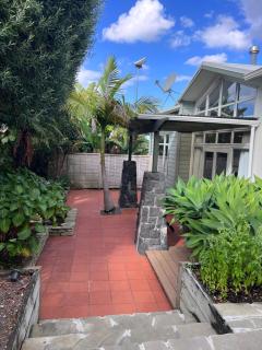 Cozy home near Westgate shopping centre and Royal reserve - 6