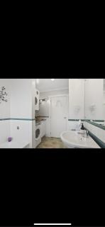 Cozy home near Westgate shopping centre and Royal reserve - 5