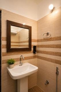 Lotus Stay By Hotel MR Opposite Aishbagh Railway Station - 5