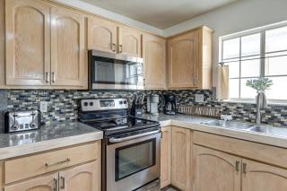 South Padre Island Getaway - Newly Renovated! - 1