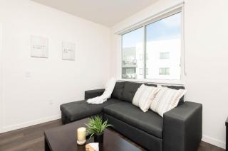 Anaheim 2BR Close to Convntn Center & Disneyland - 4