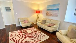 Wagon Holiday Home - 8