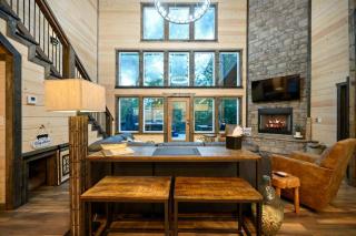 Wine Pine Times - Sauna Hot Tub & Fenced Dog Yard - 7
