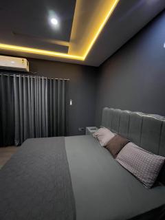 Livora stays Modern studio apartment - 7