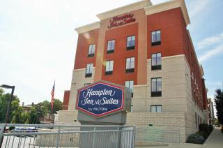 Hampton Inn & Suites Cincinnati / Uptown - University Area - 9