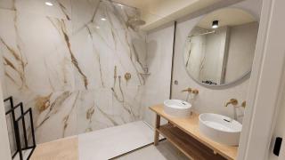 Favarge, charm, comfort, and a large garden - 6