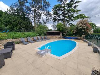 Au Mont De La Quintine # Piscine & Jacuzzi # - 4