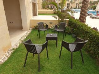 Mangroovy - Delicate 1BR Ground floor by the Pool - 2