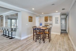 Steps to Bayshore Blvd! snowbird retreat w/ Pool - 1