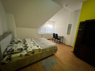 Старий Дворик,кімнати 10 хв від жд вокзалу, корпус 3 - 9