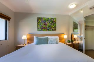 Dawnbreak Sunrise Balcony and Resort Pool - 6