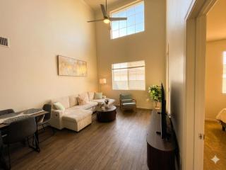 Spacious Loft 3B 2B Penthouse in Marina Del Rey - 2