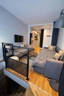 Central Paris Apartment near Panthéon - 7
