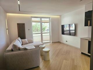 Versal Apartment - 8