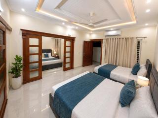 Islamabad Crystal Palms - 8