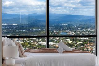 Circle On Cavill High Floor 1 Bedroom Apartment - CoastHM - 6