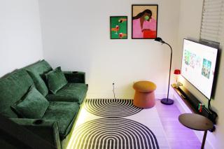 The CapHill Palette-Rooftop, GameLounge, Parking & EV - 7