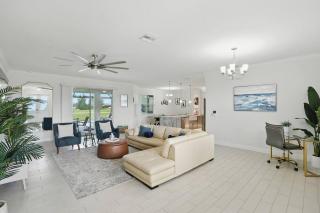 Cape Haven - Heated Pool & Sleeps 12 - 1