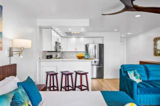 NEW Valley Isle Oceanfront Studio Recently Renovated with Rental Car Included on 6 Nights VIR-107 by KBM - 2