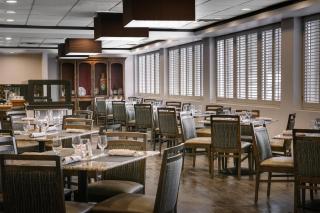 DoubleTree by Hilton Dallas Market Center - 1